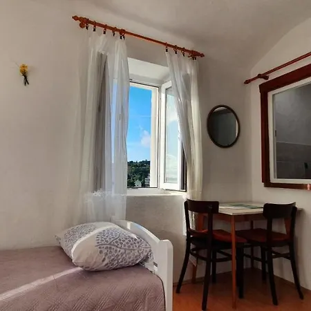 Appartement - 3 A Beautiful With A Sea View