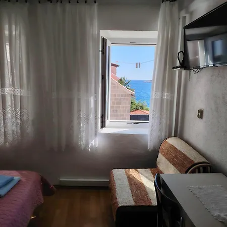 Daire - 3 A Beautiful With A Sea View Hvar Town